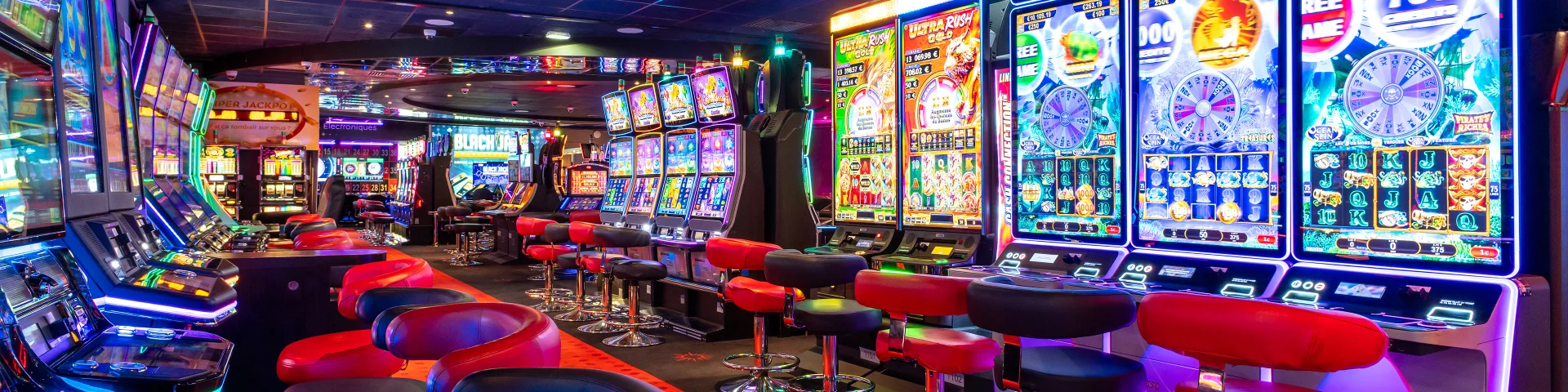 Salle de jeux du Casino Barrière à Bénodet