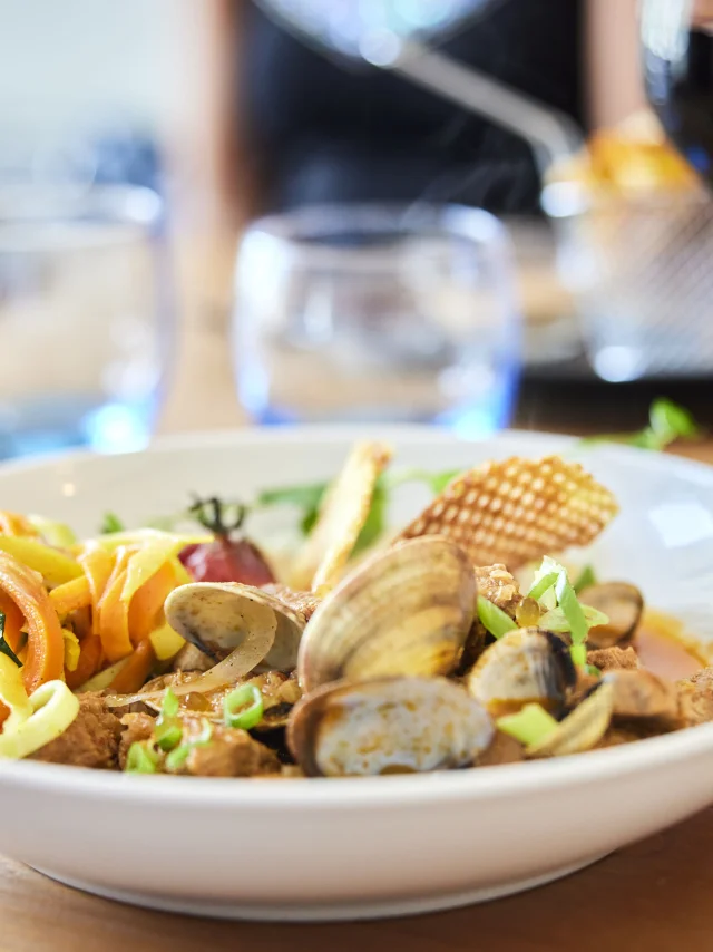 Mossel en groenteschotel in Restaurant Le Transat in Bénodet