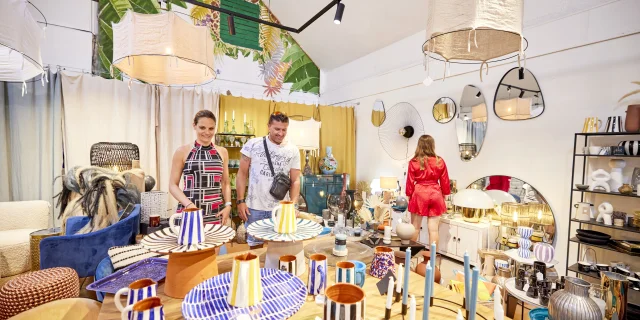 Clients au Concept Store Concept 8 - Déco & Café