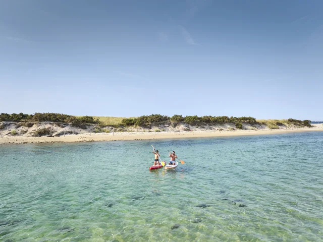 Paddle sur la Mer Blanche près de la Plage du Letty à Bénodet