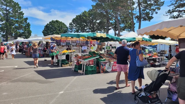 Bénodet market