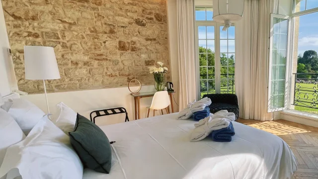 Room at Château Les Garennes with park view