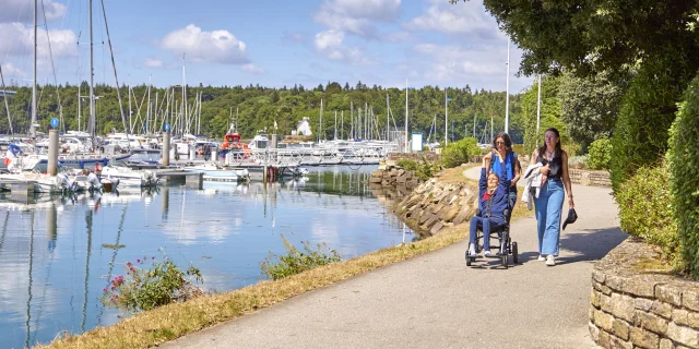 A walk around the marina