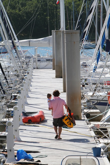 Ponton sur le port de plaisance de Bénodet