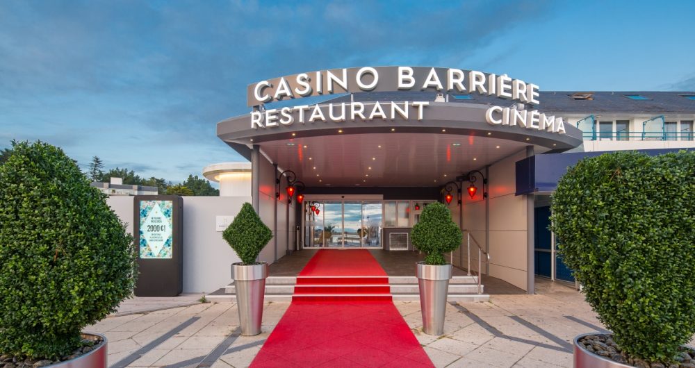 Entrance facade of the Casino Barrière