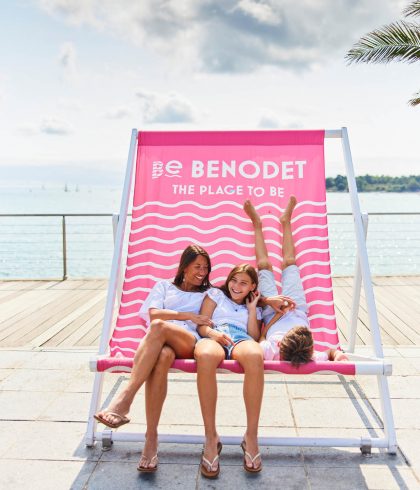 Dijk boven het strand van Trez