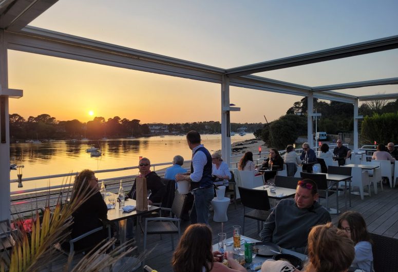 Alhambra_Terrasse_Abend