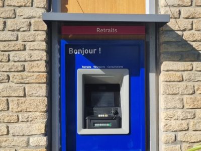 Distributeur du Crédit Mutuel de