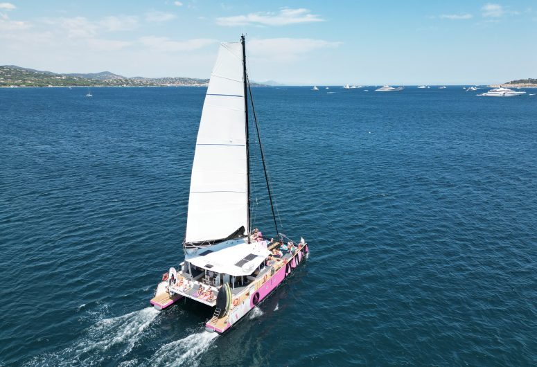 Caseneuve Maxi Catamaran