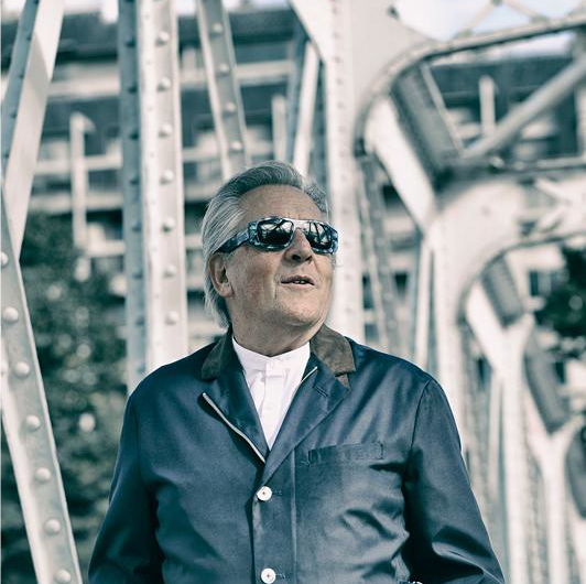 Gilbert MONTAGNÉ