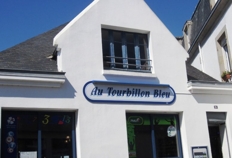 Tourbillon Bleu