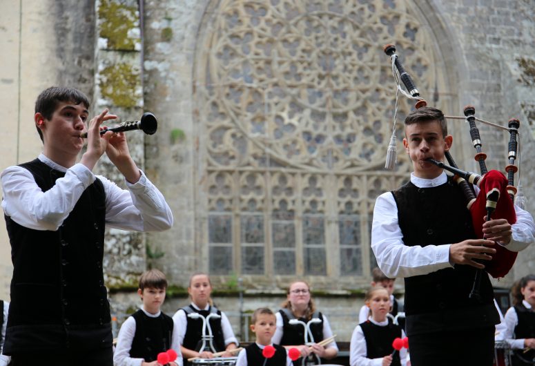 tradition sonneurs bagad – Pont-l’abbé – Pays bigouden – bigoudenjoy