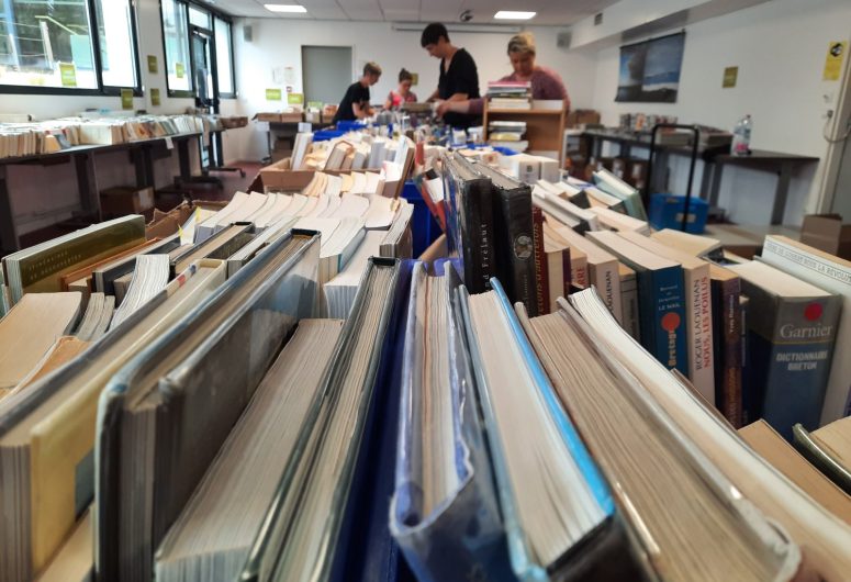 Vente de documents © l’Archipel – Ville de Fouesnant