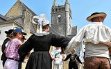 le-spectacle-et-l-initiation-aux-danses-bretonnes-se_4709090_1000x526