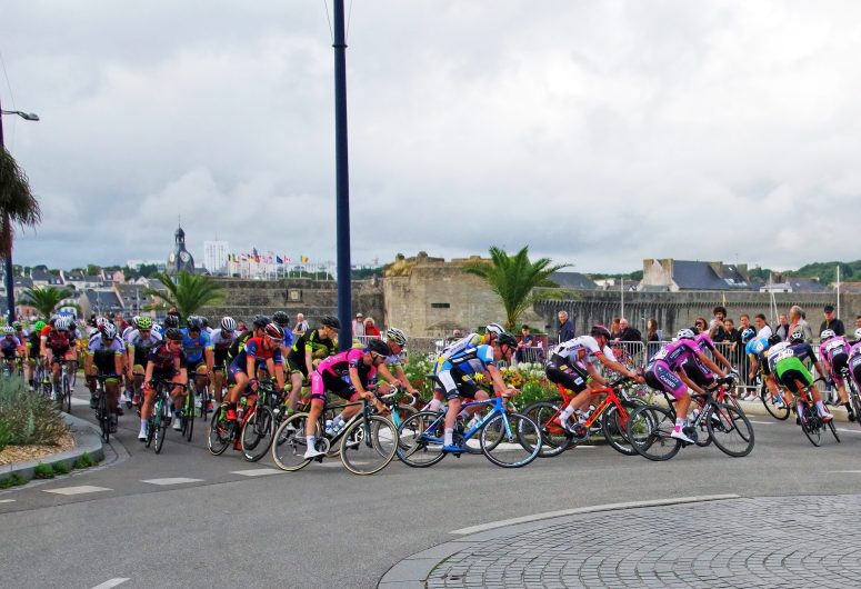 photo-course-cycliste-filets-bleus-le-17-07-2024